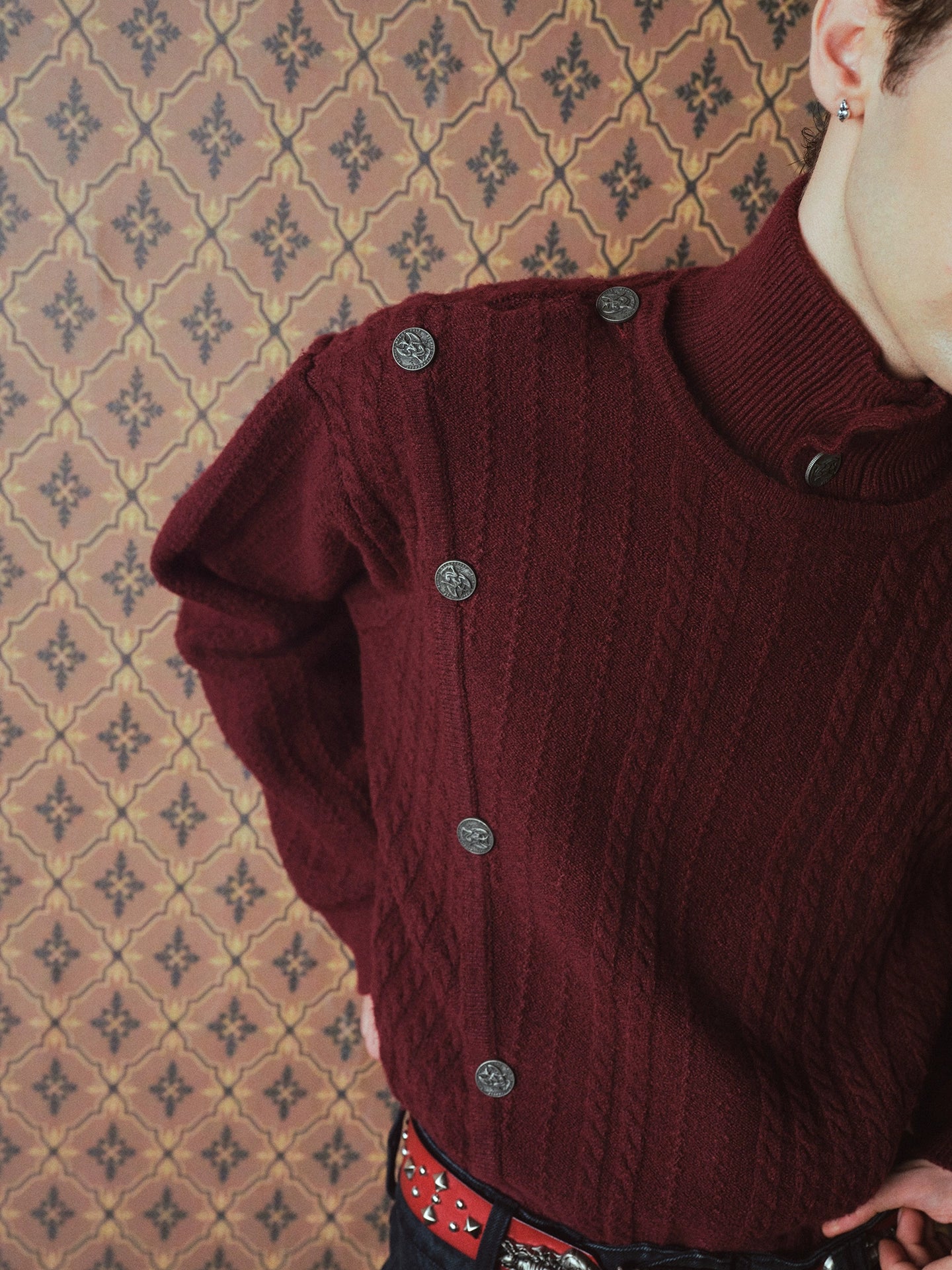 RICHILL MELANCHOLY Burgundy Metal Buckle Flap Cable Pullover Fencing Turtleneck