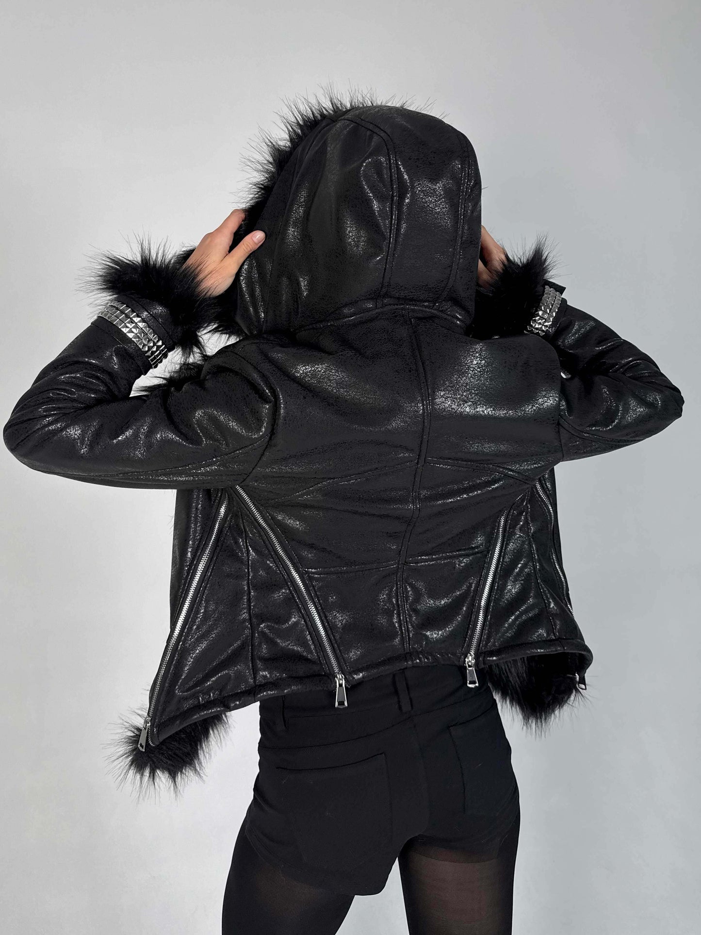 Scorpio No1r Cracked Silver Print Rivet Asymmetric Fur Collar Fleece Lined Coat